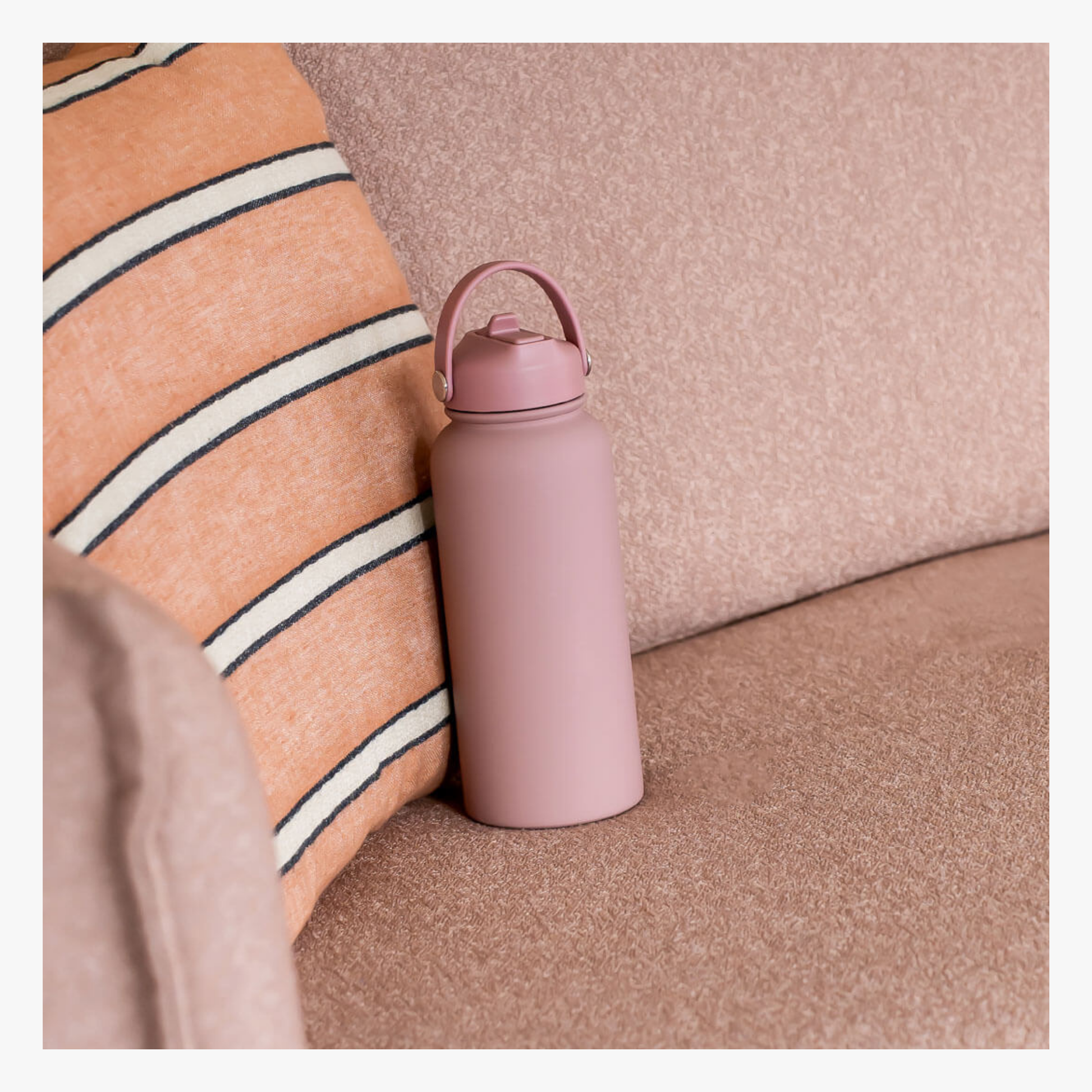 Water Bottle 900ml Straw - Plum