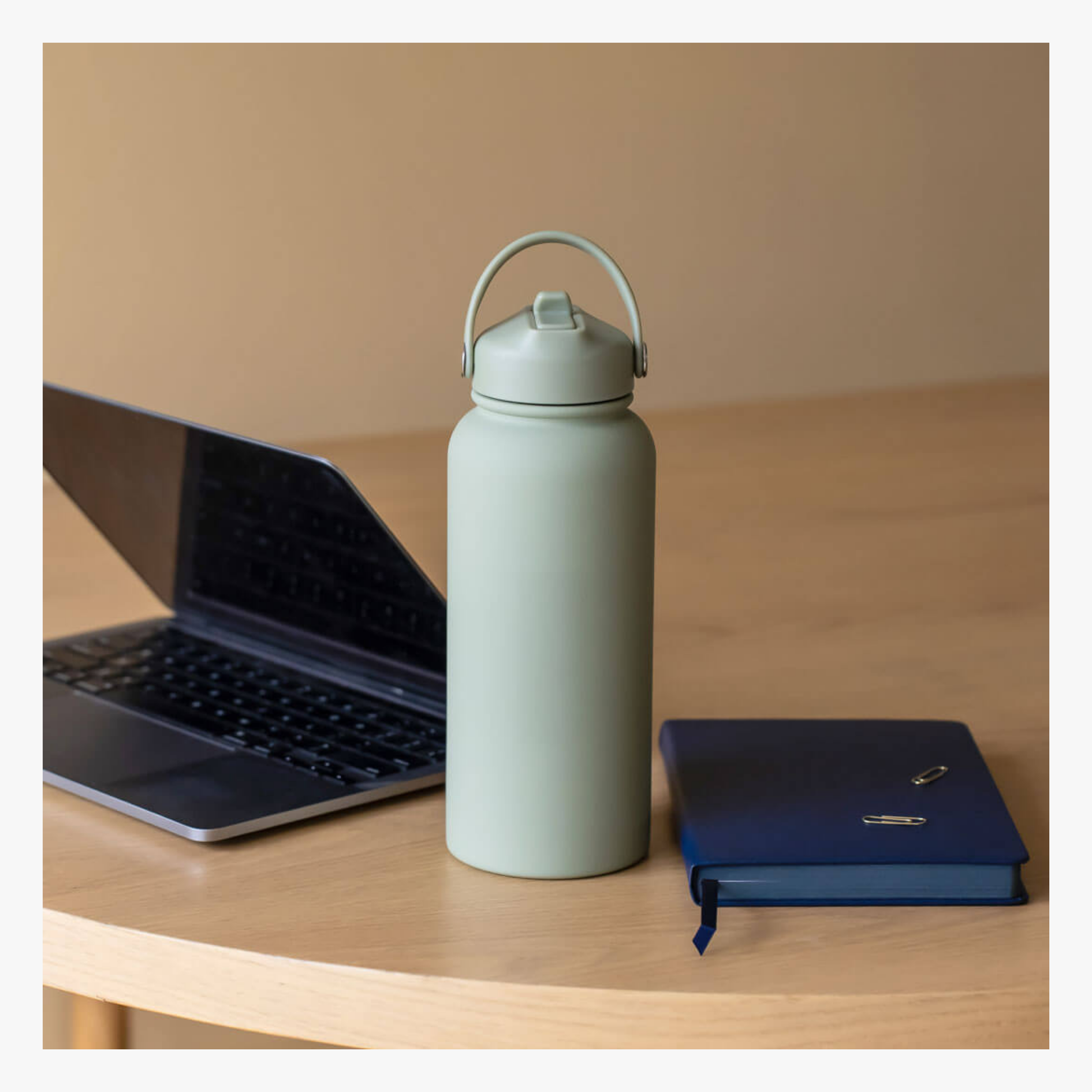 Water Bottle 900ml Straw - Sage